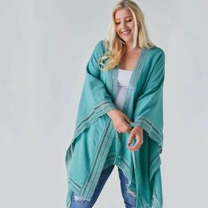Davi & Dani | Gauzy Lace Detailed Turquoise Kimono